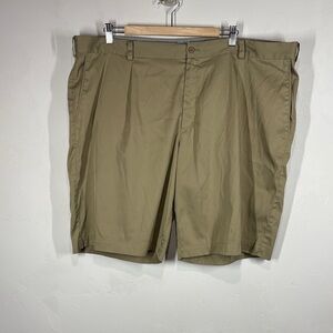 Nike Golf Men's Tan Shorts size 44